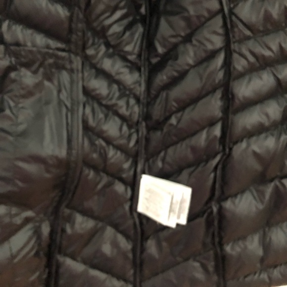 BCBGeneration  Down black lightweight Packable Hooded Zip up Jacket - Picture 2 of 13